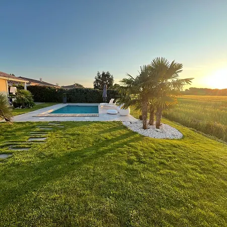 Aparte D Eliette Escapade Calme Et Raffinee A 20 Minutes De Toulouse 梅维尔